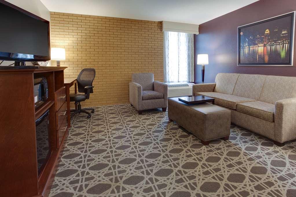 Drury Inn & Suites Louisville East Стая снимка