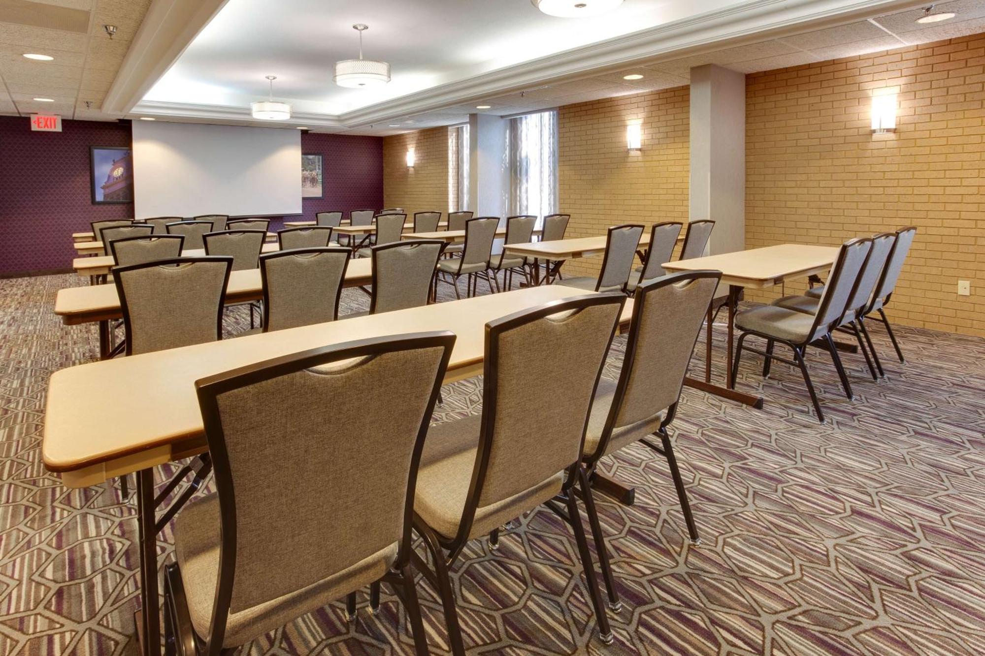 Drury Inn & Suites Louisville East Екстериор снимка